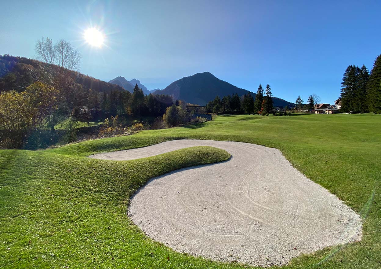 Golf Zelenice pod velikani Alp